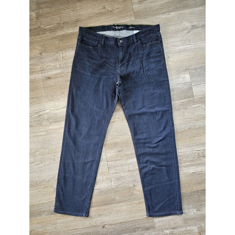 Banana Republic  Traveler Straight Fit Mens Denim Jean Size 40×34 :Dark Blue